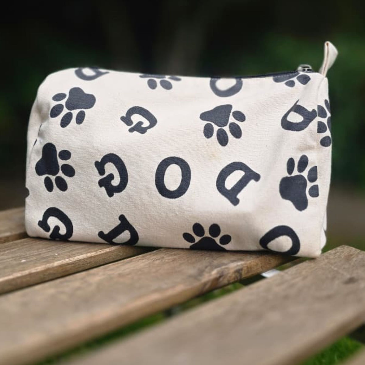 Paws First Organizer and Travel Pouch – front view
